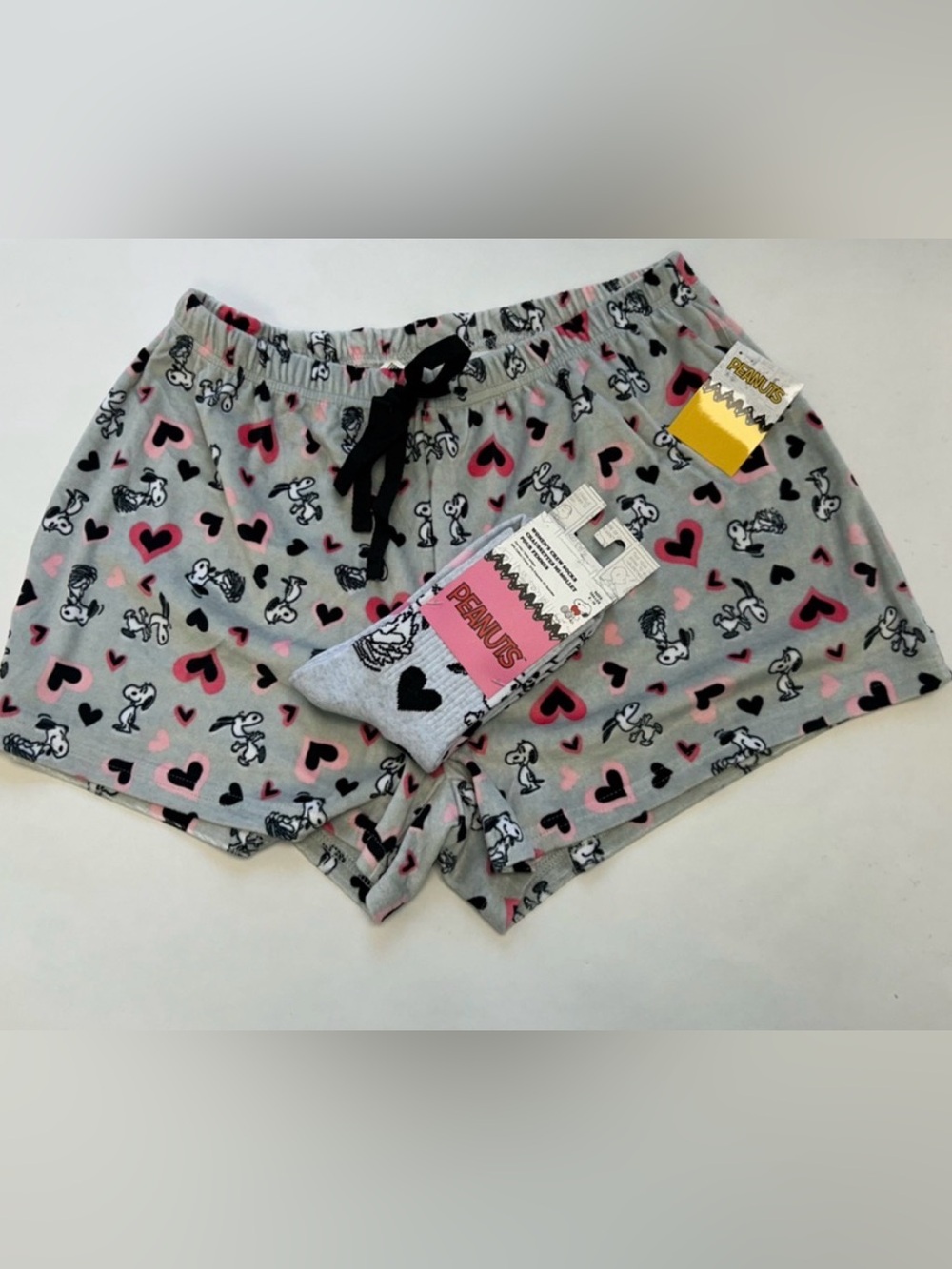 NWT- Snoopy Hearts Lounge / Sleep Shorts & Sock Set